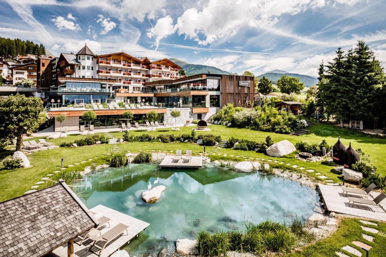 Alpine Spa Resort Sonnenberg Meransen Exterior foto